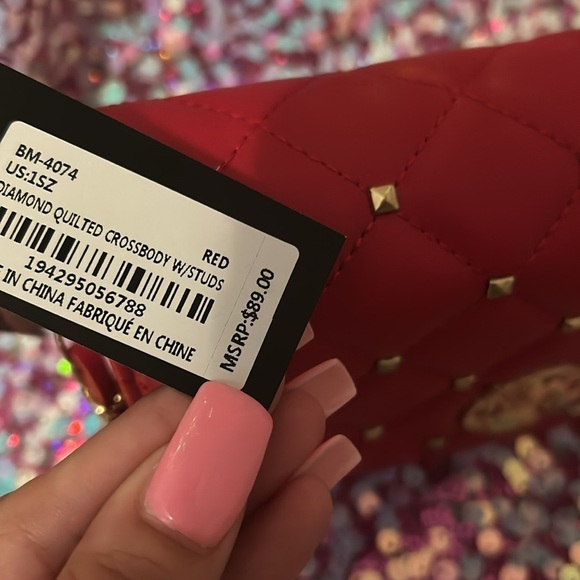 Red Quilted Badgley Mischka  Crossbody bag with built in wallet slots - Picture 3 of 8